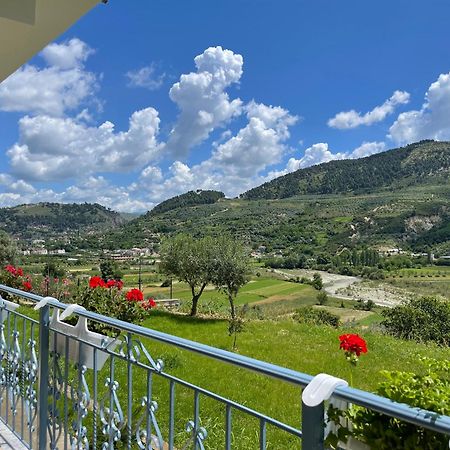 Vila Ardea Berati Exterior foto