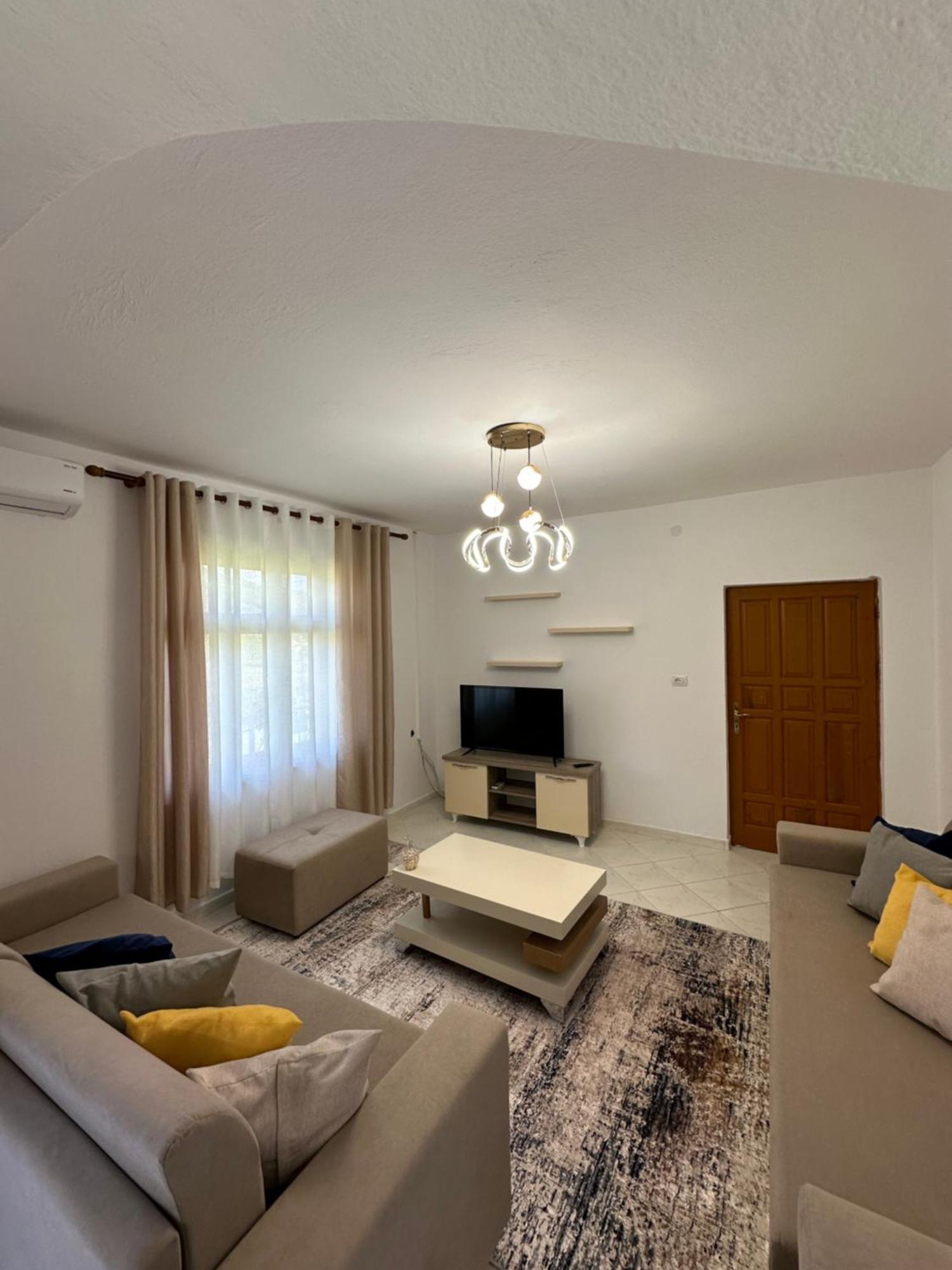 Vila Ardea Berati Exterior foto